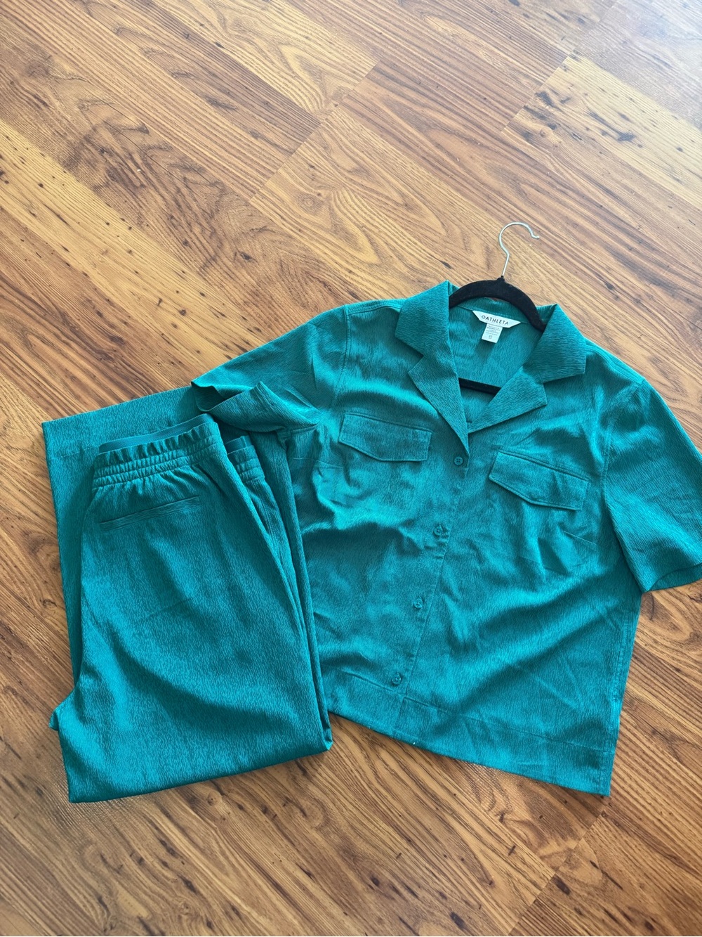 NEW ⚡️ Athleta Echo Emerald Set - XS Top & Size 8 pant